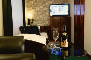 Фото номера Двухместный номер с 1 кроватью или 2 отдельными кроватями Отель Hotel Imperium г. Хелмжа 13
